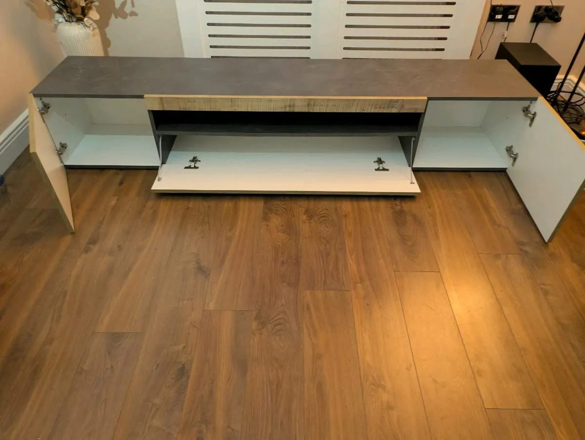 TV Stand - Image 4