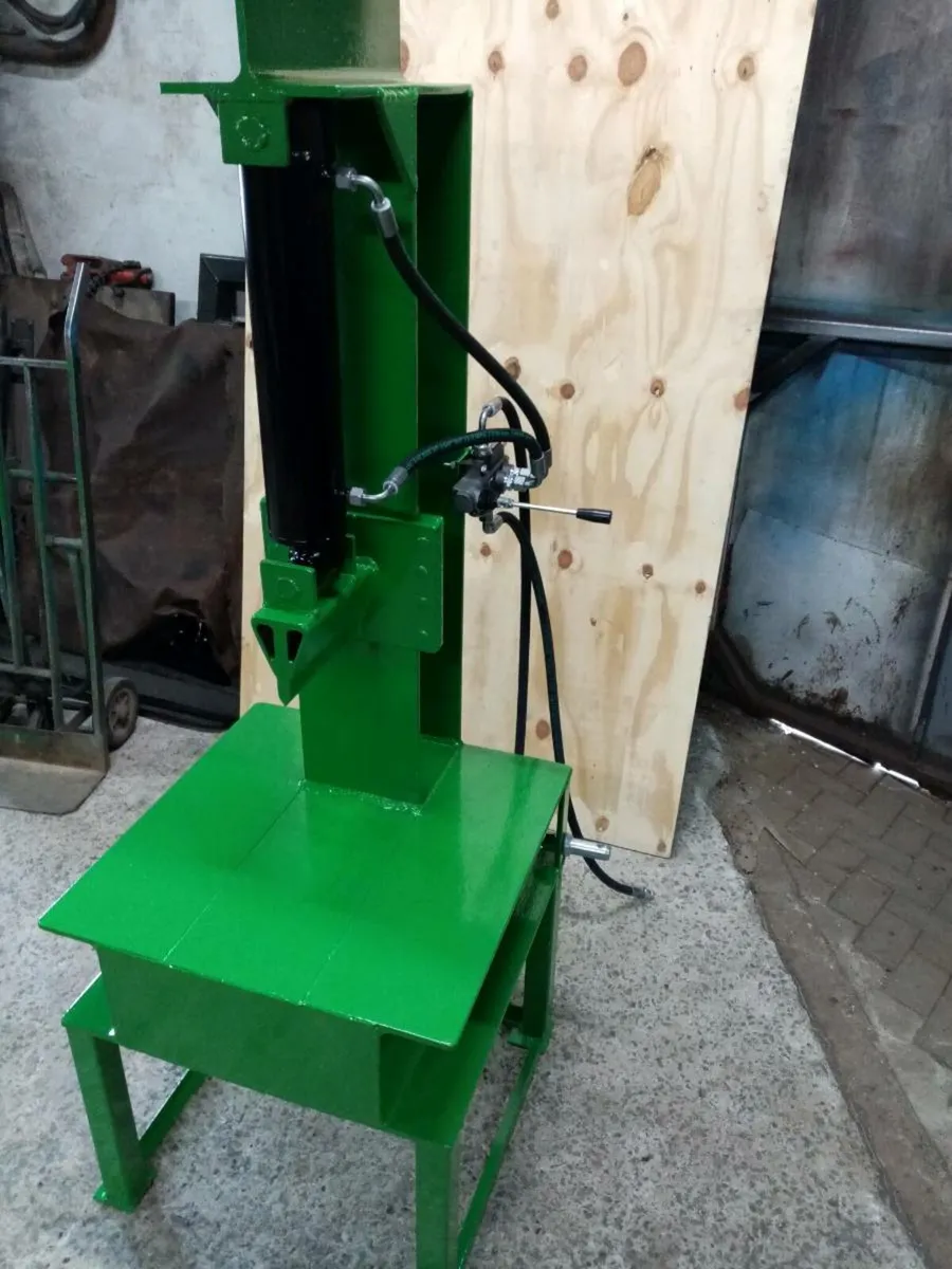 Log splitters  16 ton  brand new. - Image 2