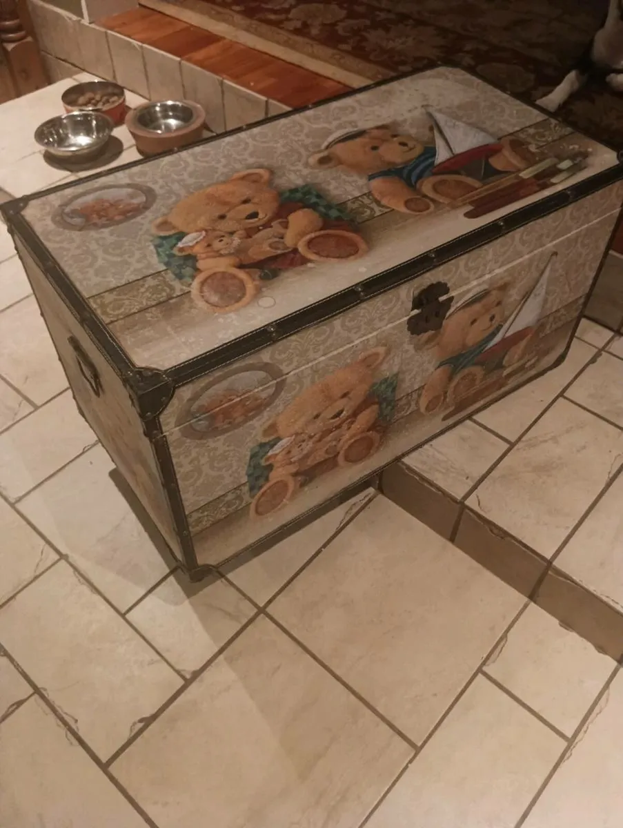 Vintage style large storage box , like new 50 Euro - Image 1