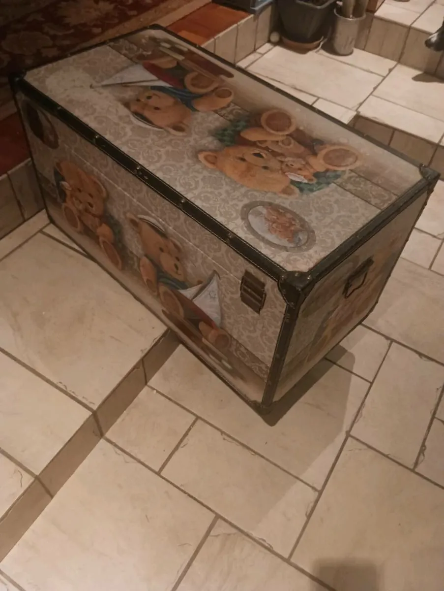 Vintage style large storage box , like new 50 Euro - Image 2