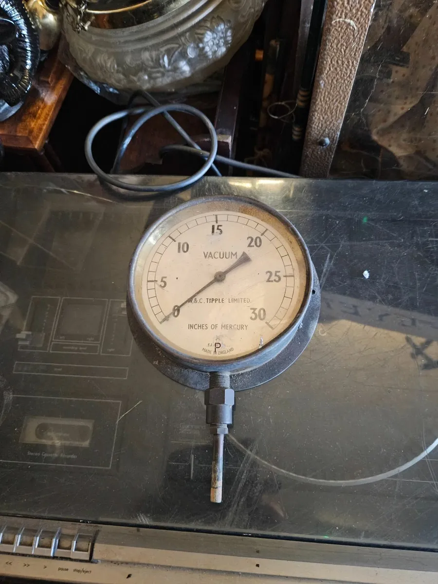 Vintage Pressure Gauge Clock - Image 1