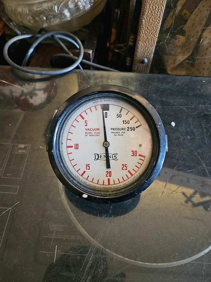 Vintage Pressure Gauge Clock - Image 1