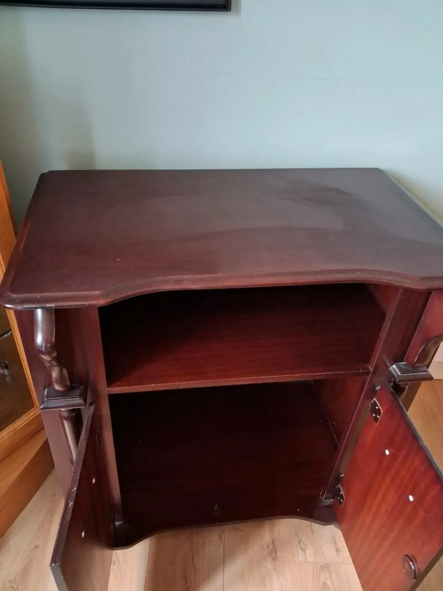 Small Mahogany Unit - Image 1