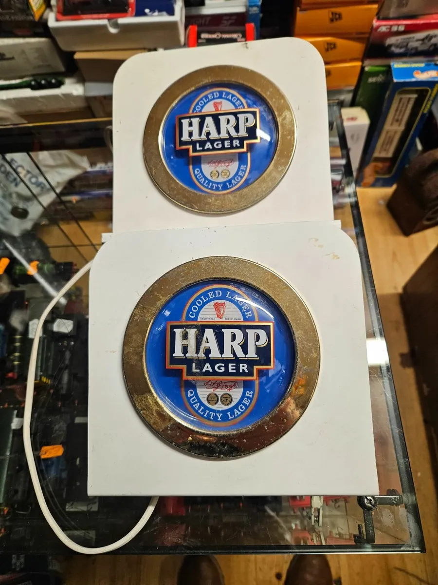 Vintage Guinness Harp Pub Display - Image 4