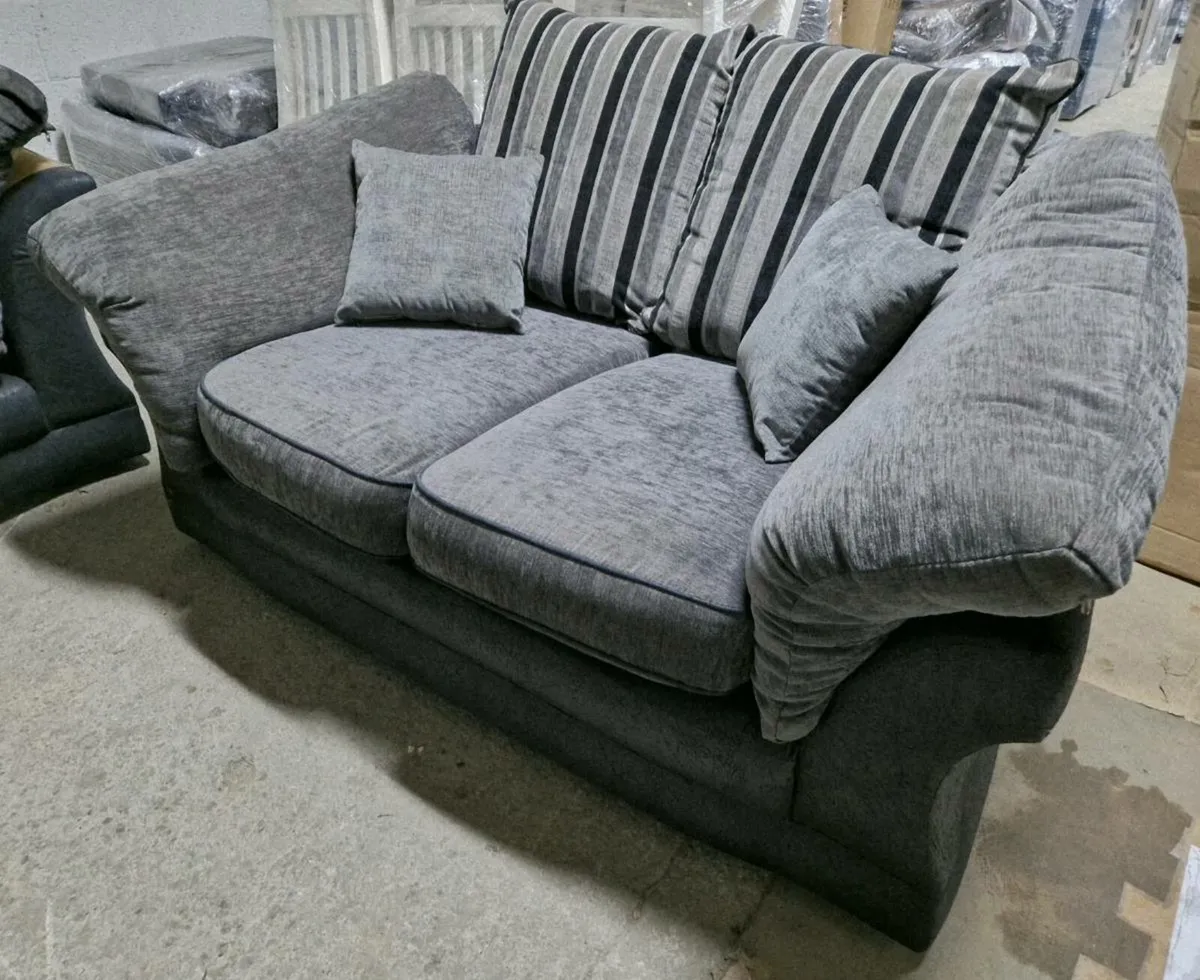 3+2 Curved Fabric Suite - Image 3