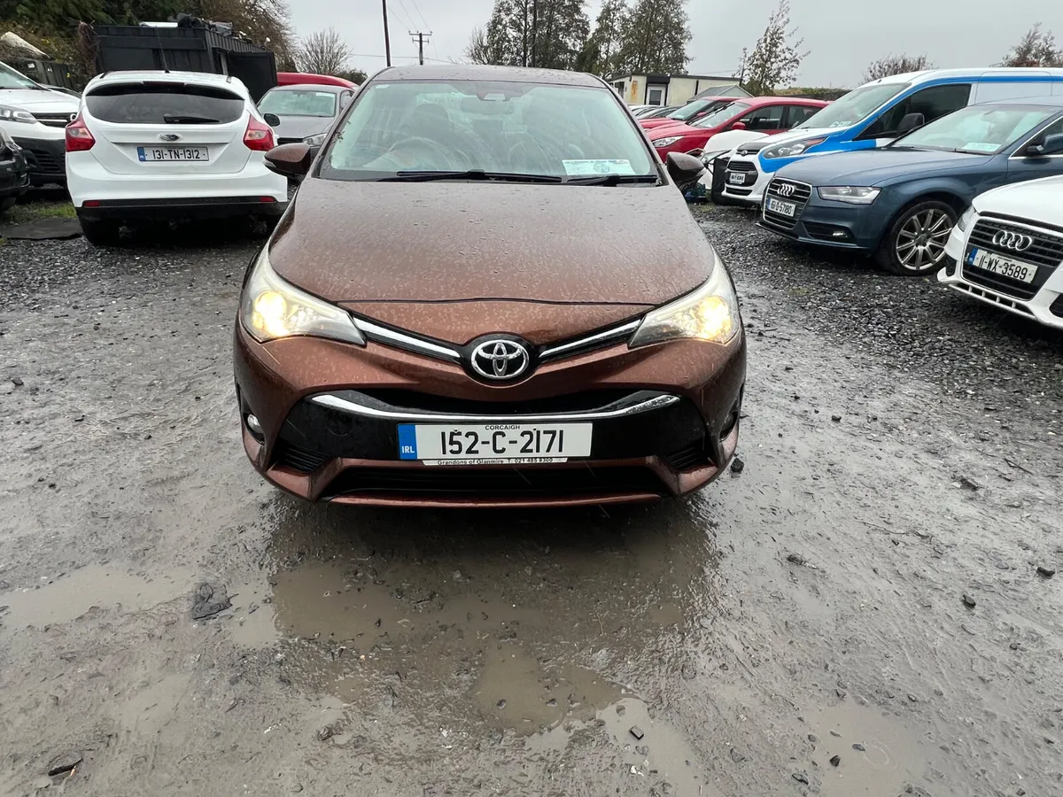 152 Toyota Avensis drive away no damage - Image 2