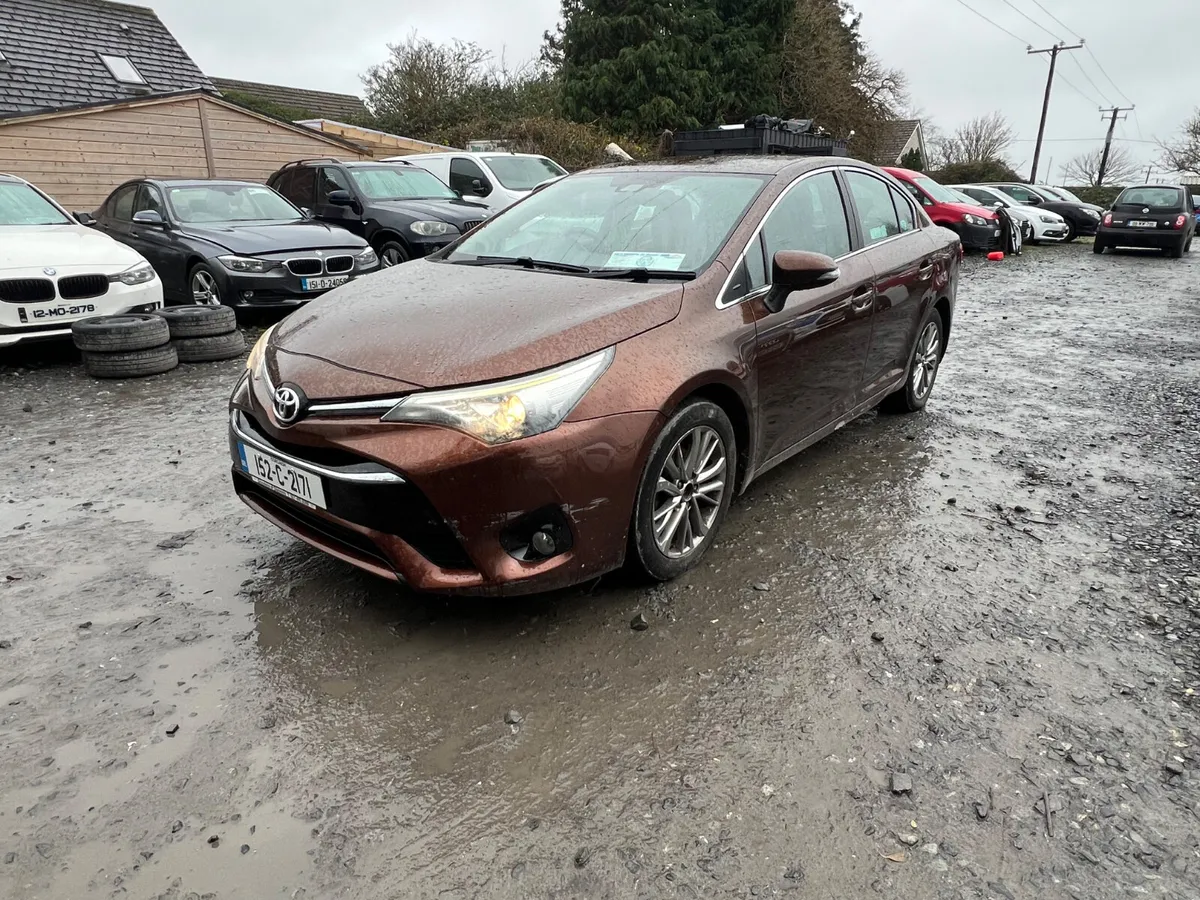 152 Toyota Avensis drive away no damage - Image 3