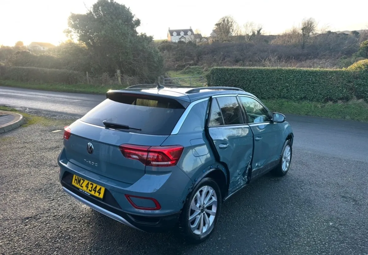 2015 Volkswagen T Roc - Image 3