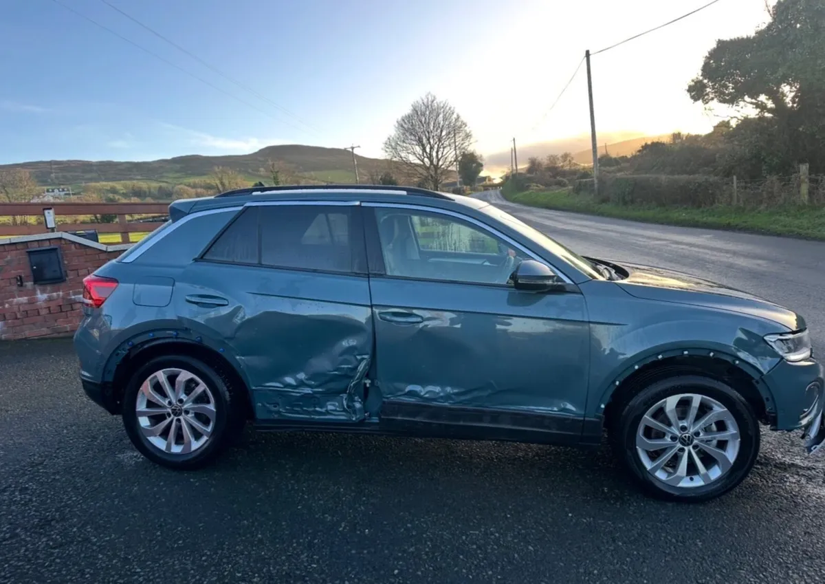 2015 Volkswagen T Roc - Image 4