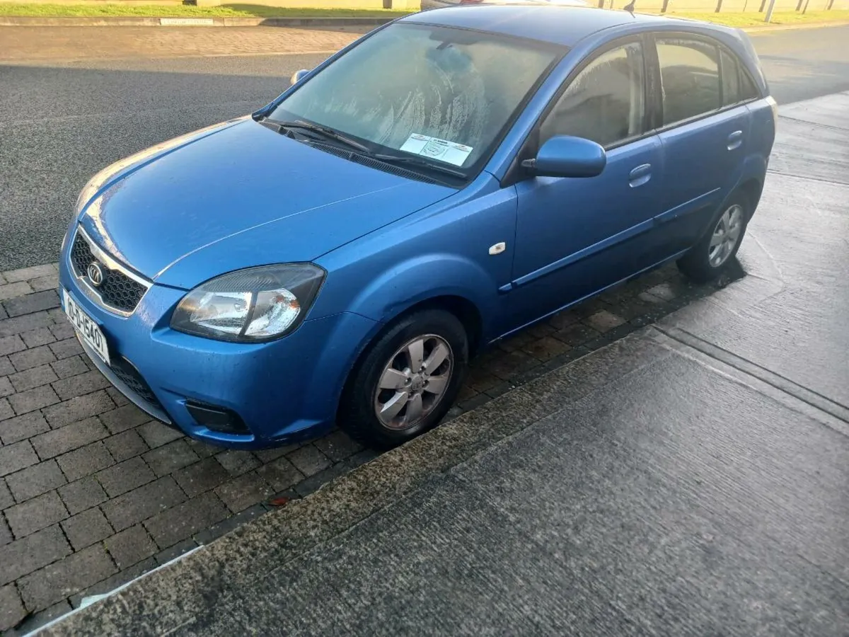 2010 Kia Rio - Image 1