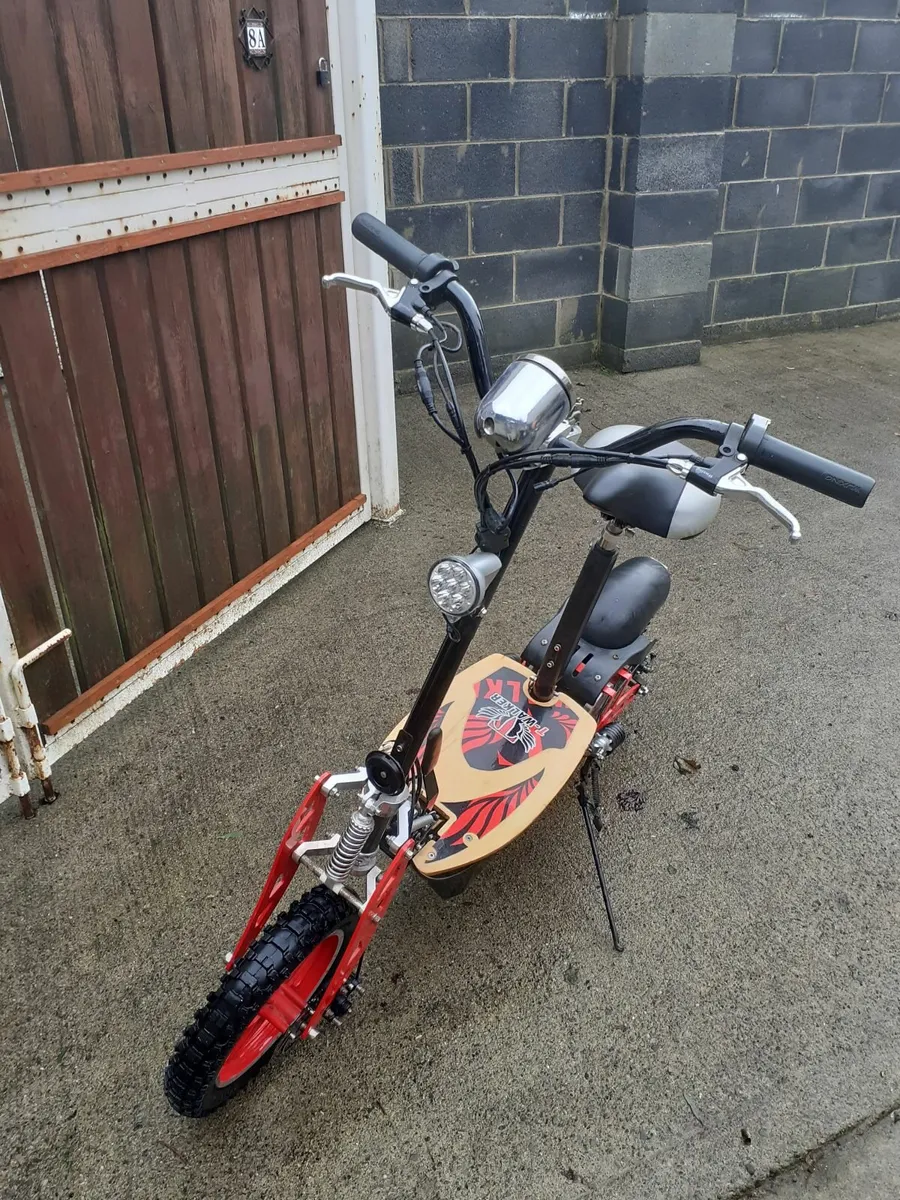 Electric scooter - Image 4