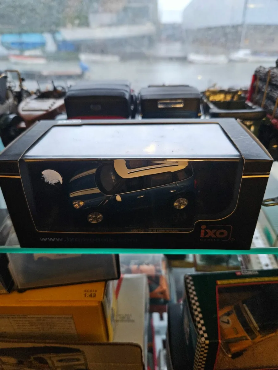 Corgi IXO Mini - Image 1