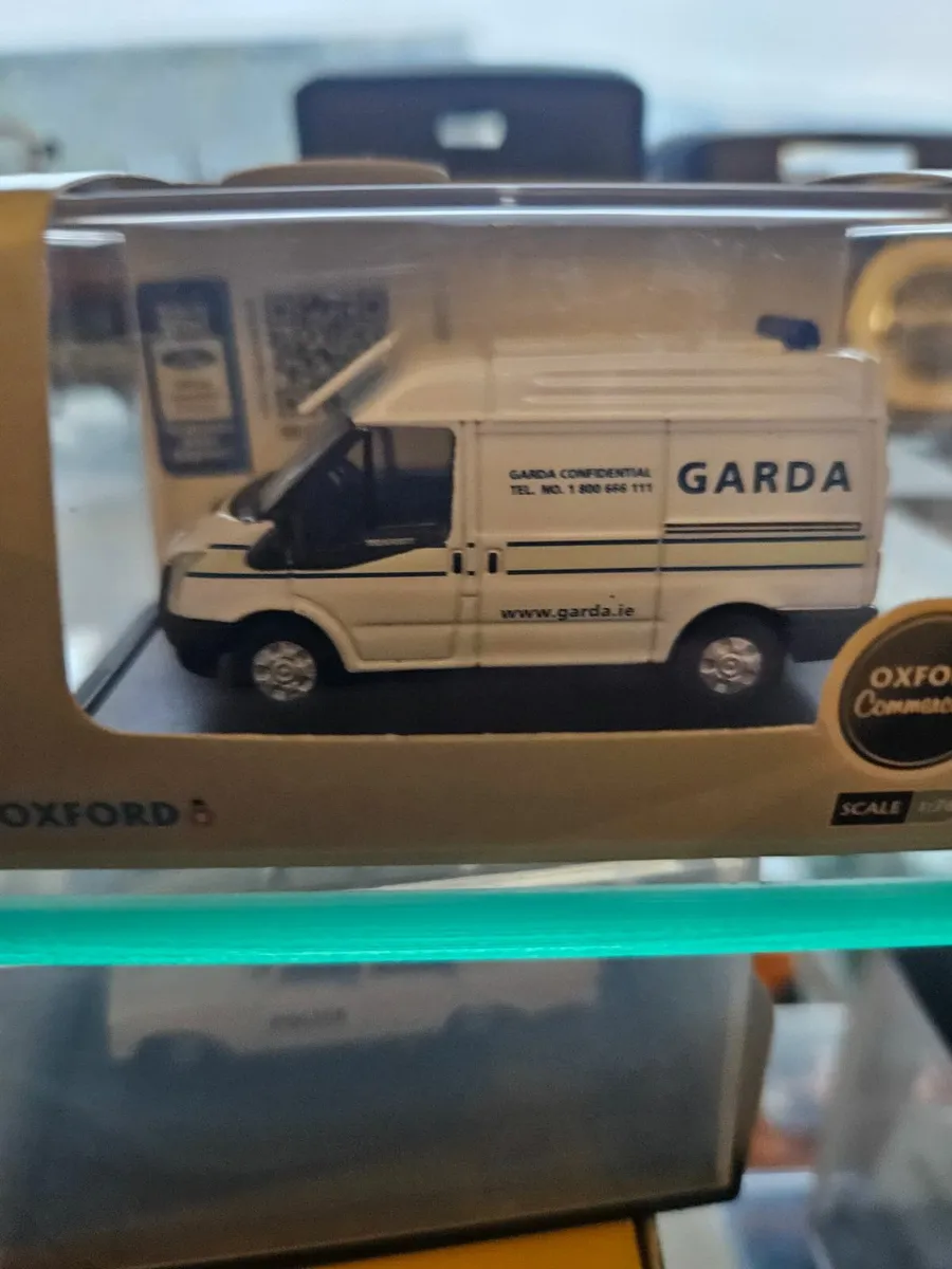 Corgi Oxford Garda Van - Image 2
