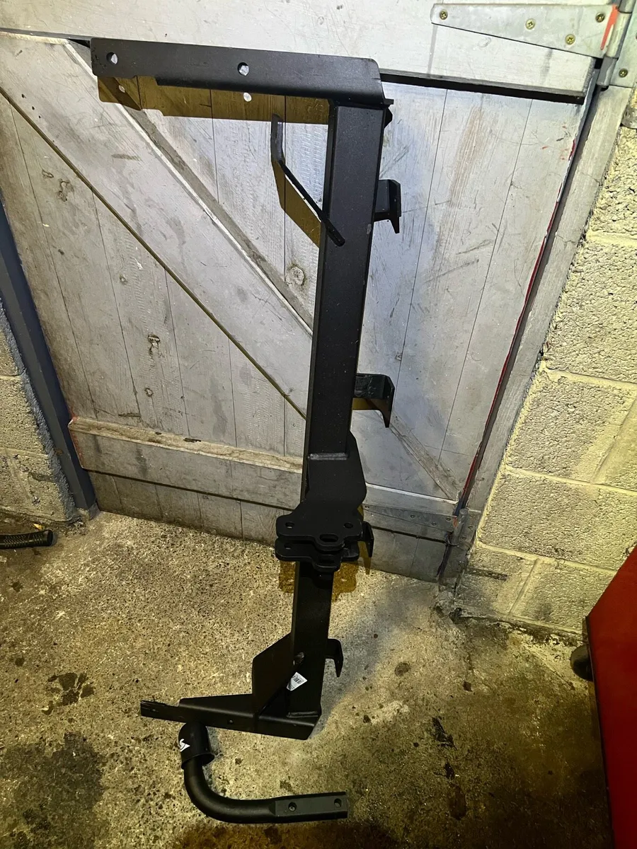 2004-2018 Caddy Towbar - Image 2