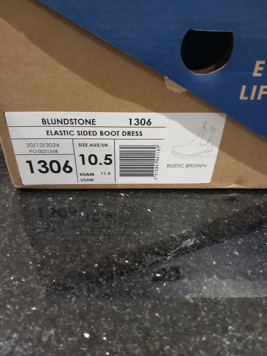 Boots shoes - Image 2