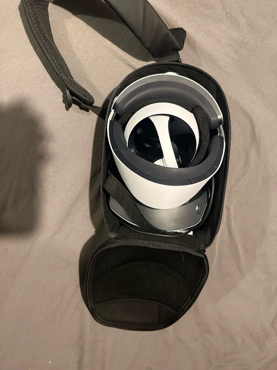 PlayStation VR2 (Virtual Reality) - Image 2