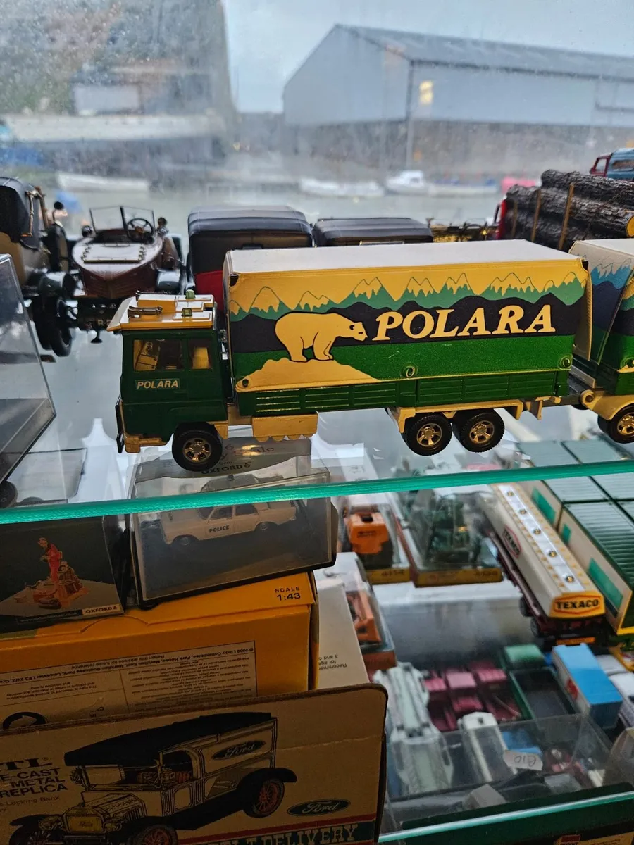 Matchbox Superkings Ford Truck and Trailer - Image 2