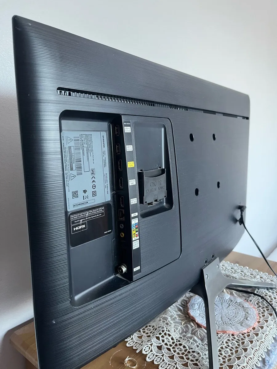 Samsung 32 inche Led Smart Tv. - Image 4