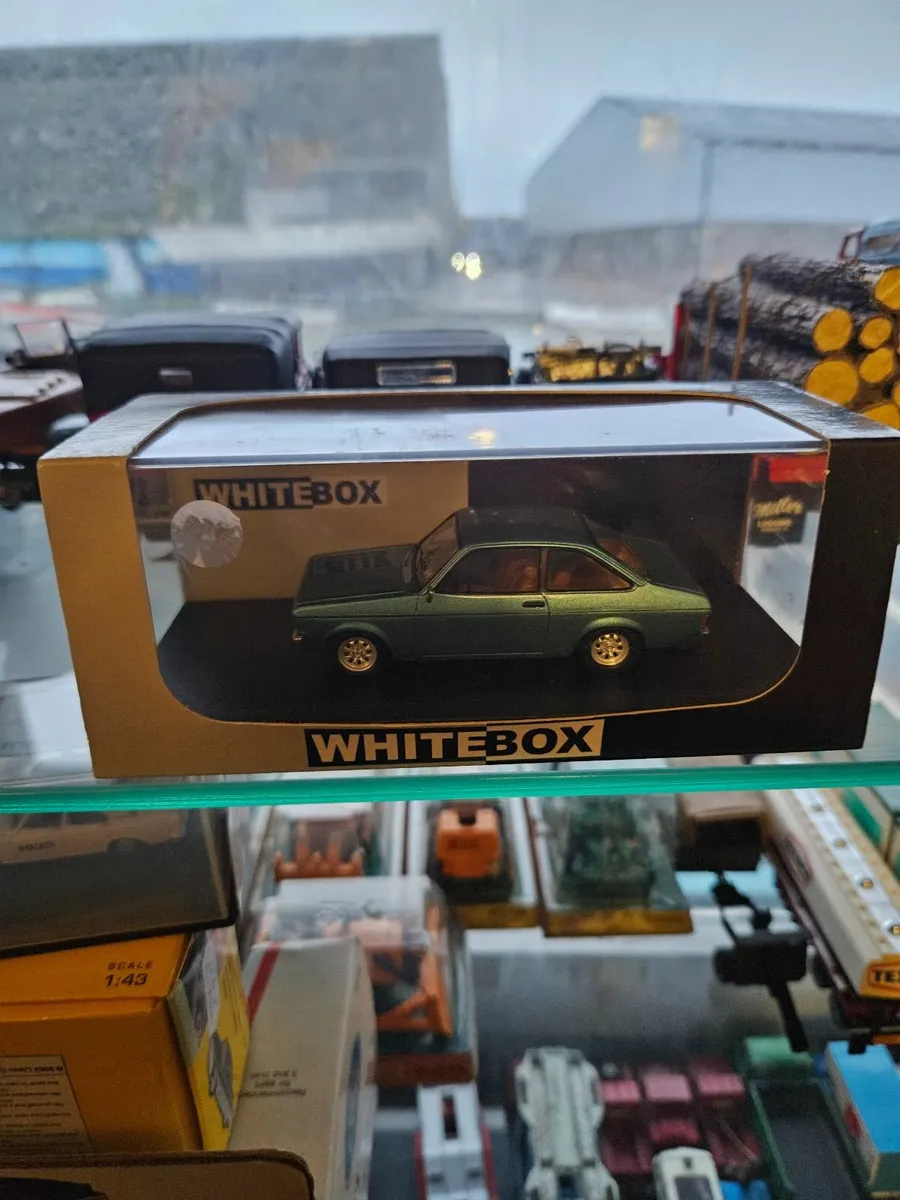 Corgi Whitebox Ford Escort