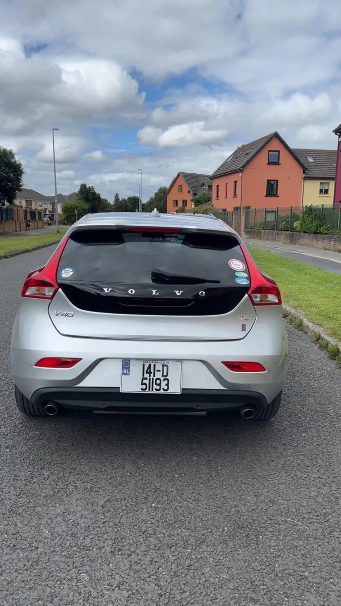 Volvo V40 2014 - Image 4