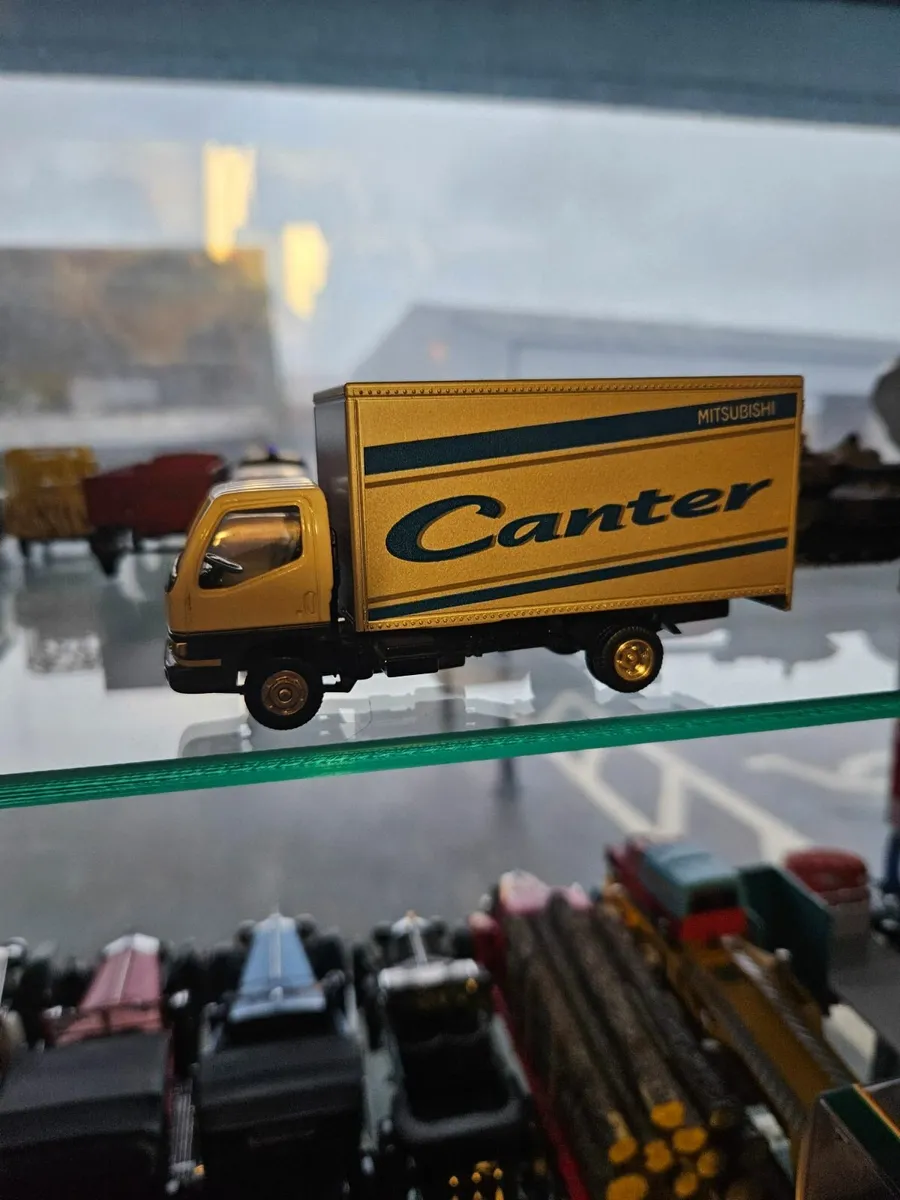 Corgi Mitsubushi Canter Van - Image 1