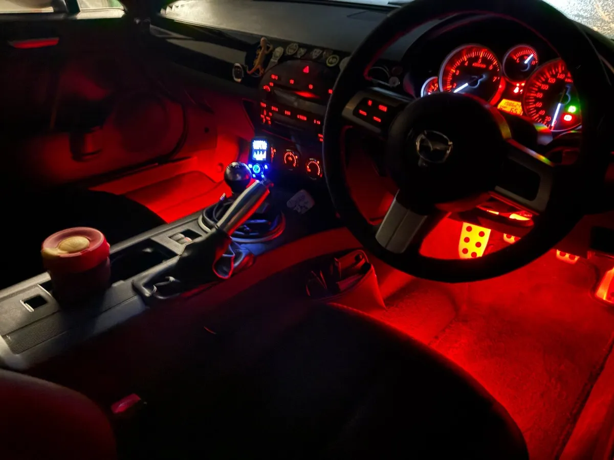 MX5 Mazda Car - Image 3