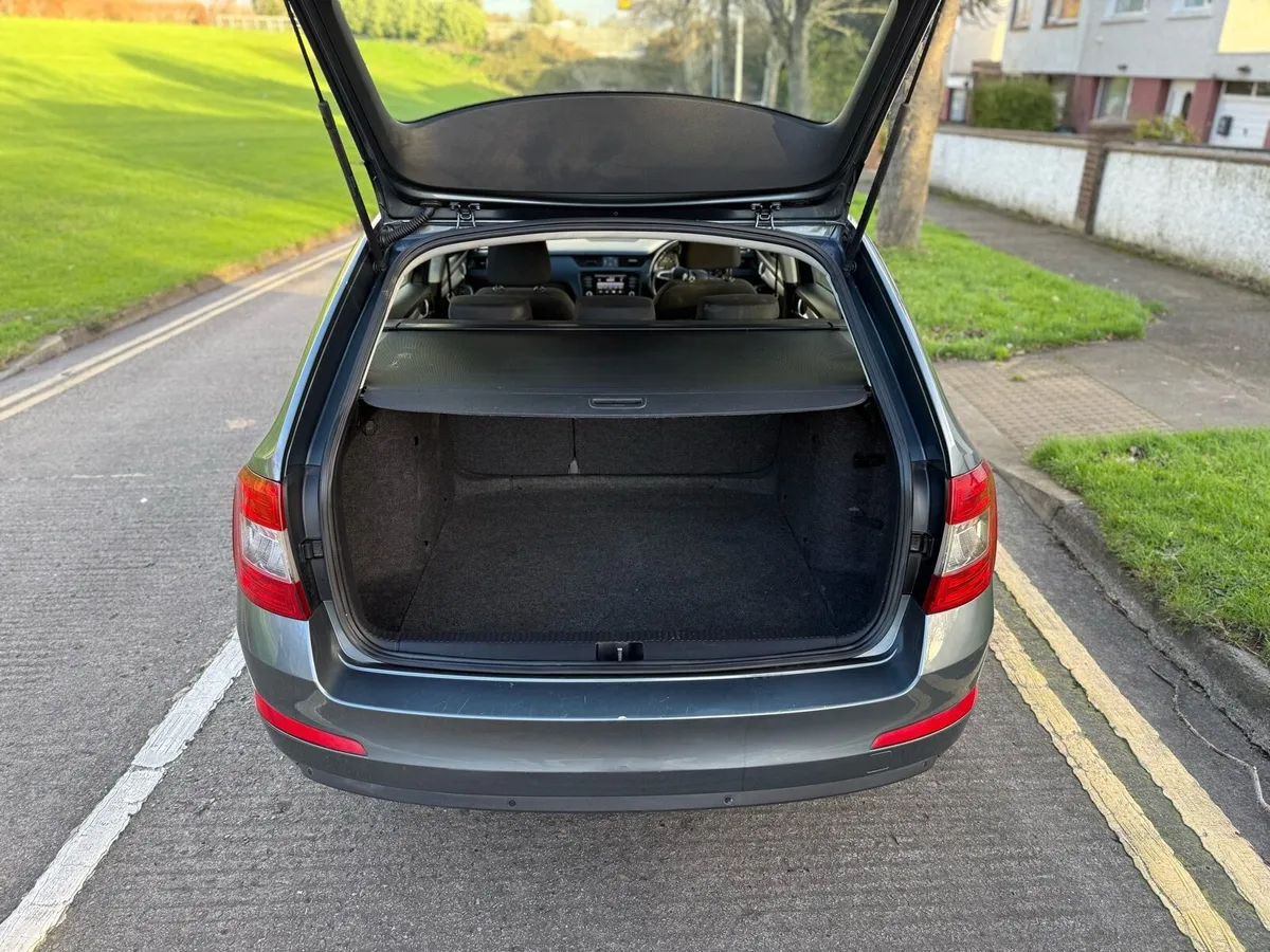 2014 Skoda Octavia estate 1.6 Diesel NEW NCT&tax - Image 4