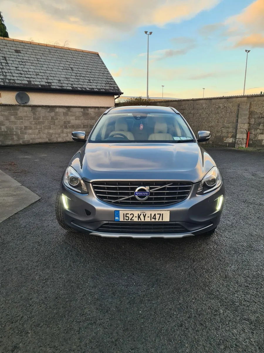 Volvo XC60 2015 189360km - Image 1