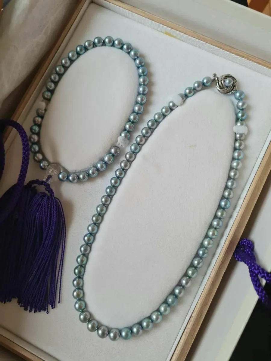 Genuine Japanese Akoya Pearl Necklace & Praying - Image 1