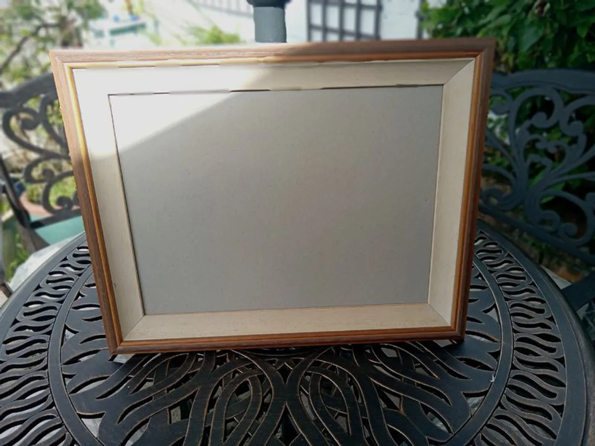 3 Picture Frames - Image 3