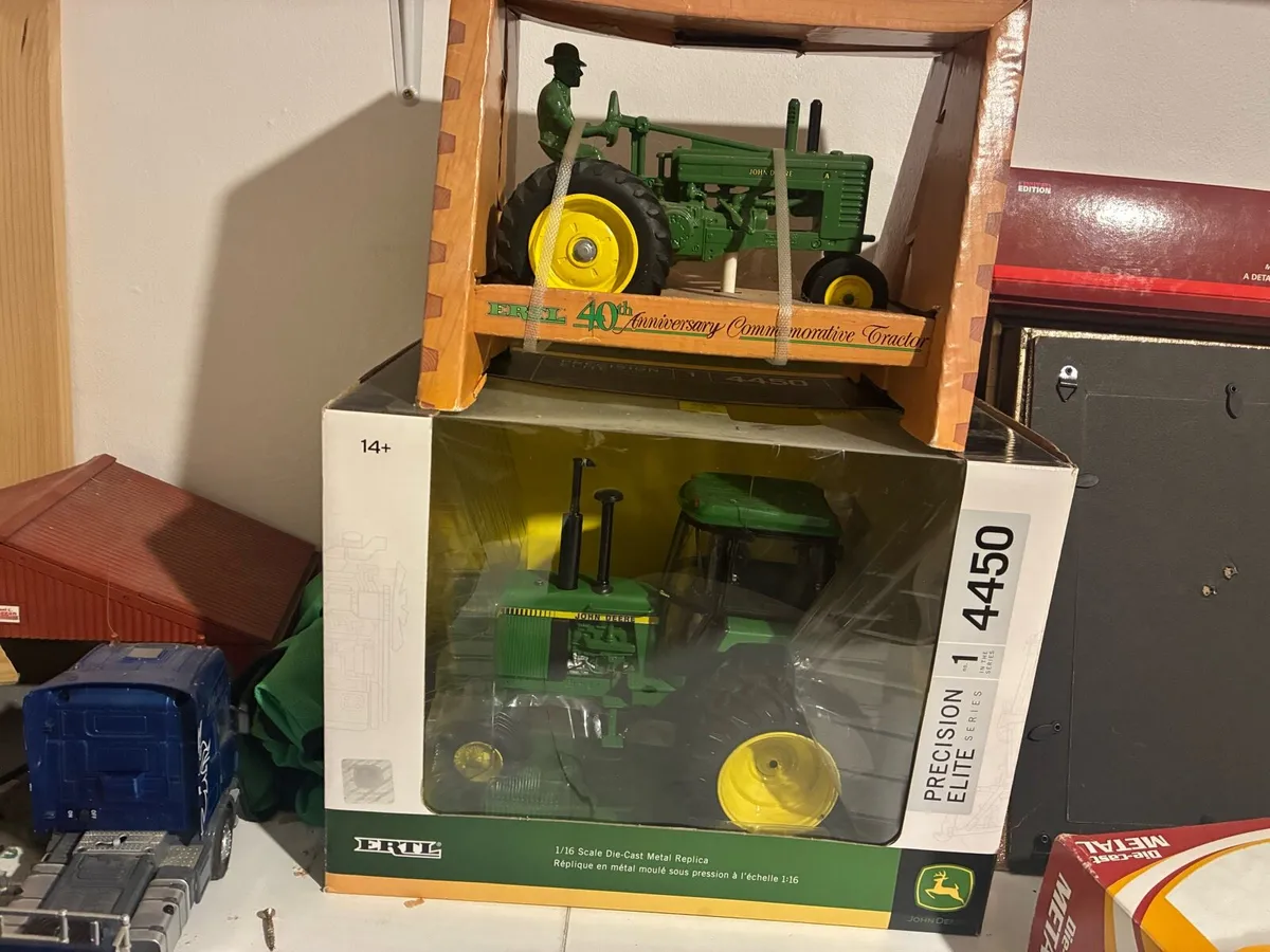1:16 scale John Deere lights and sounds - Image 2