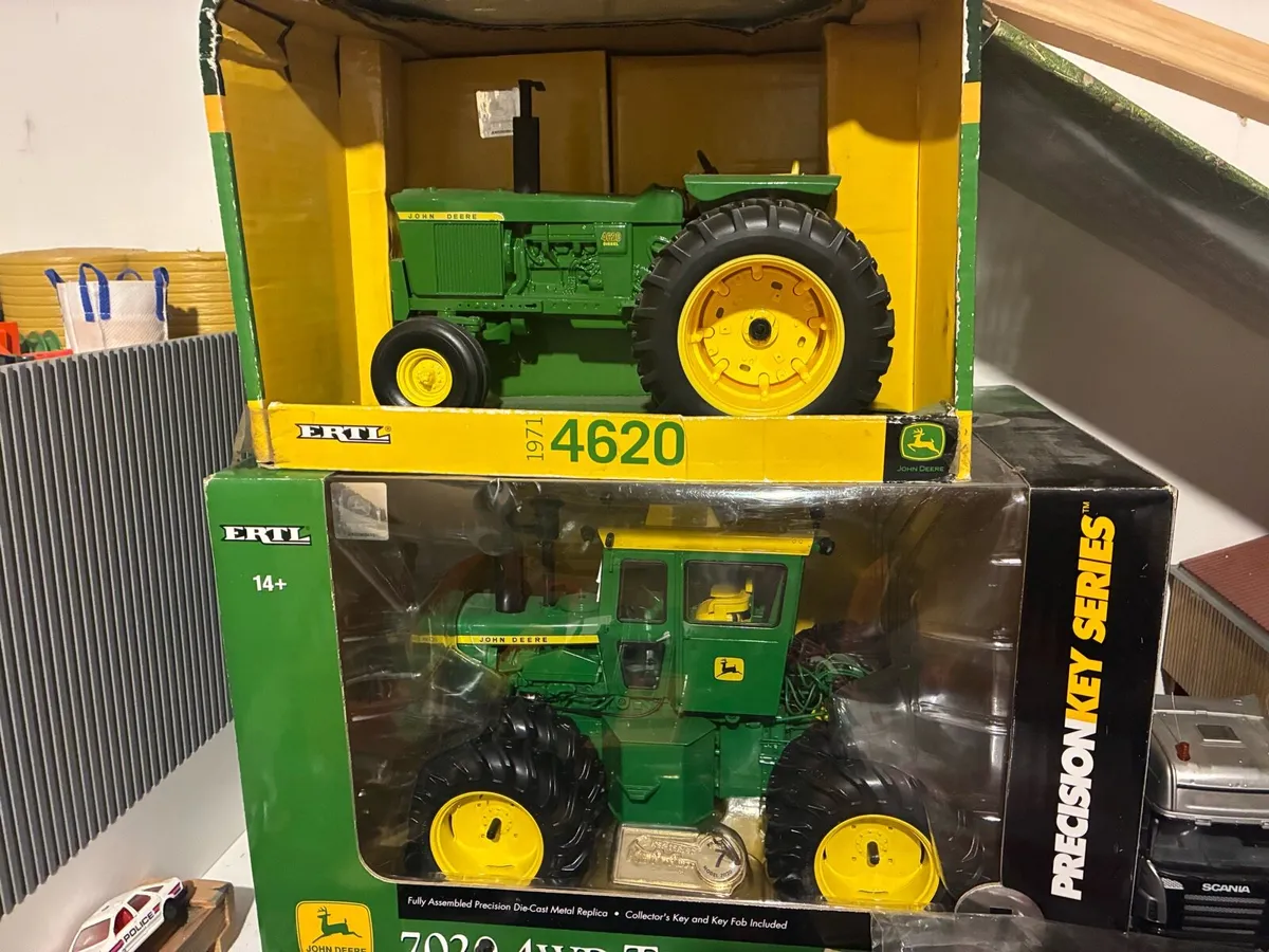 1:16 scale John Deere lights and sounds - Image 3