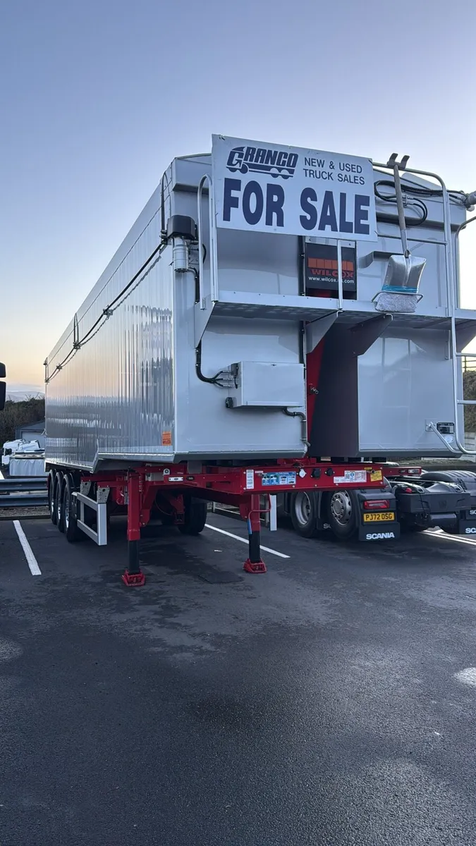 NEW WILCOX BULK TIPPING TRAILER - Image 1