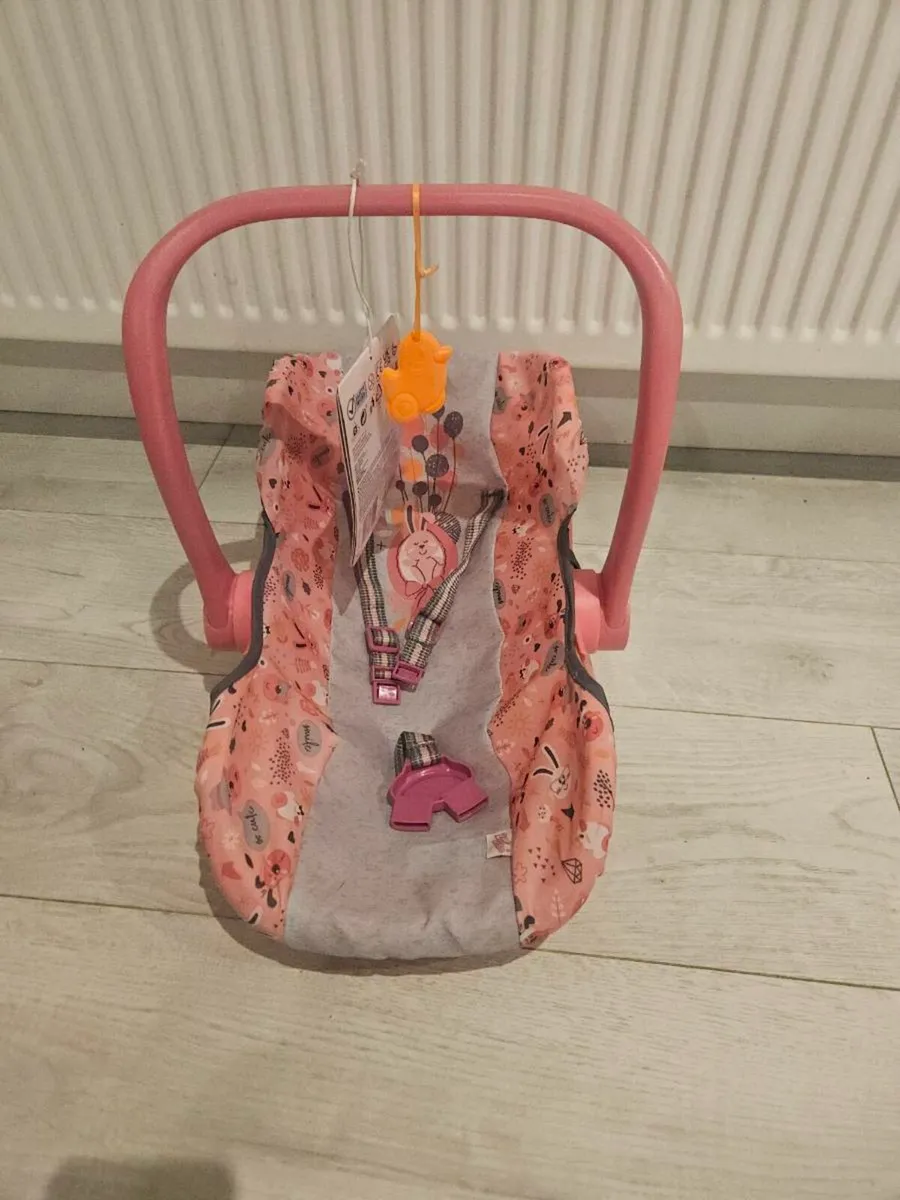 Doll car seat - Image 1