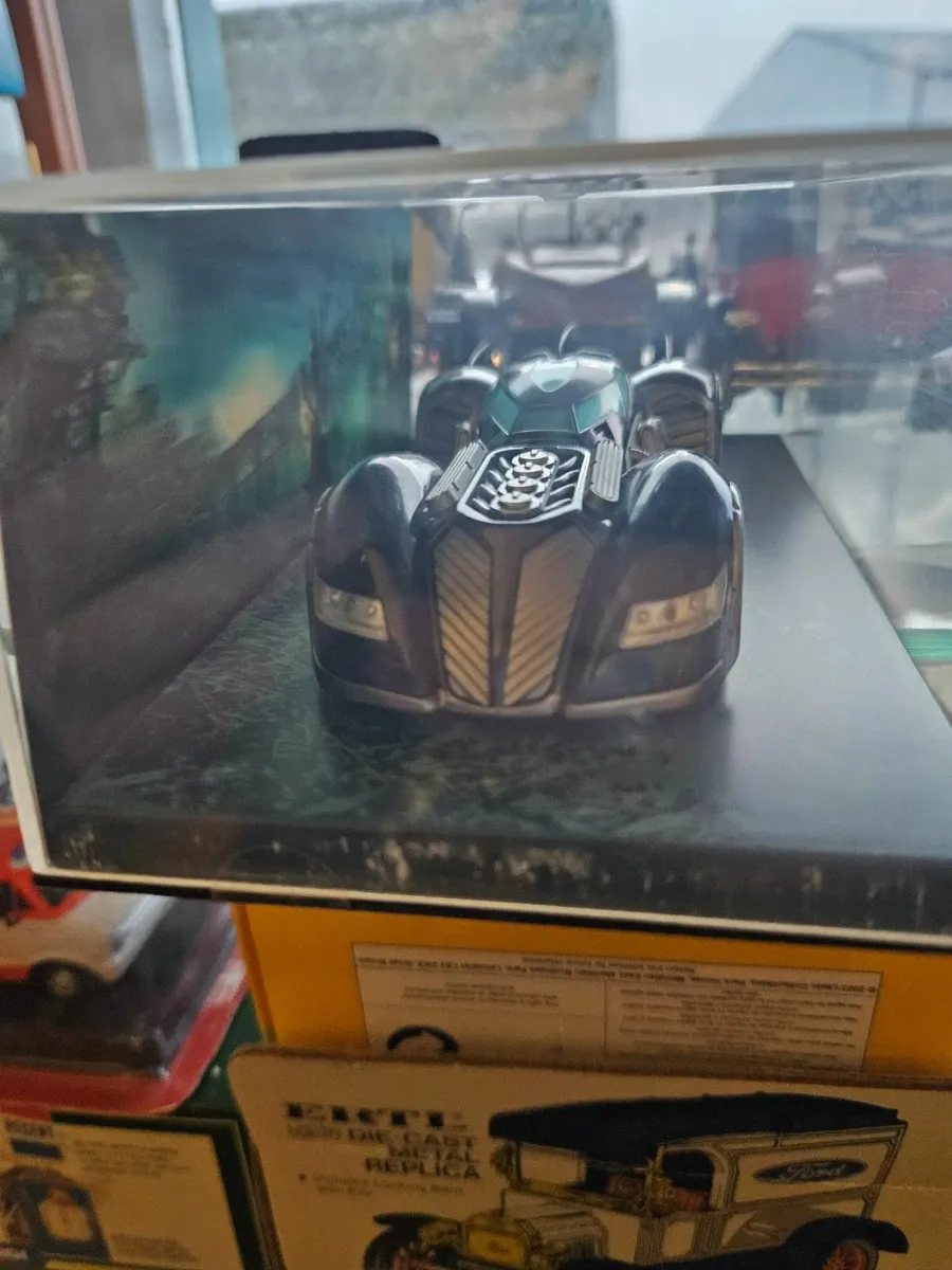 Corgi Atlas Batman Car - Image 3