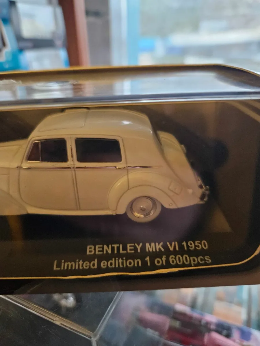 Corgi Triple 9 Bentley - Image 2