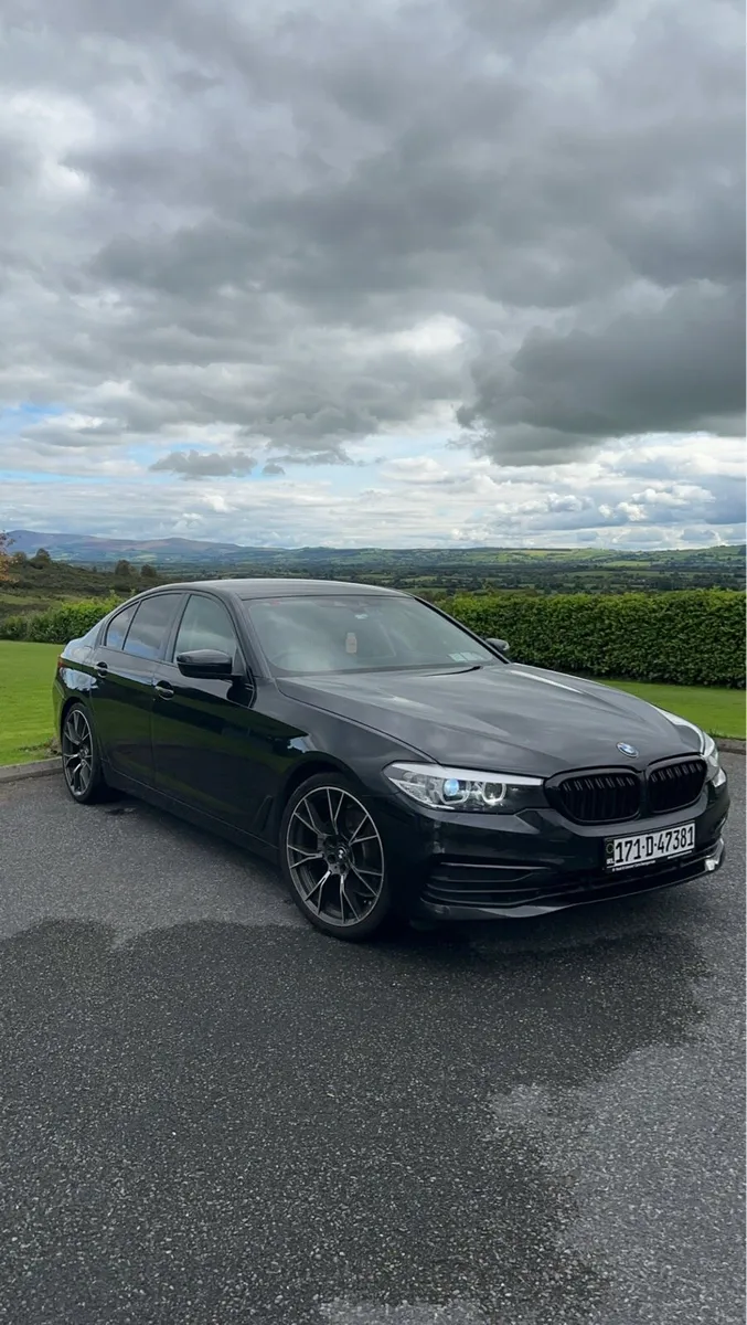 2017 BMW 520D - Image 2