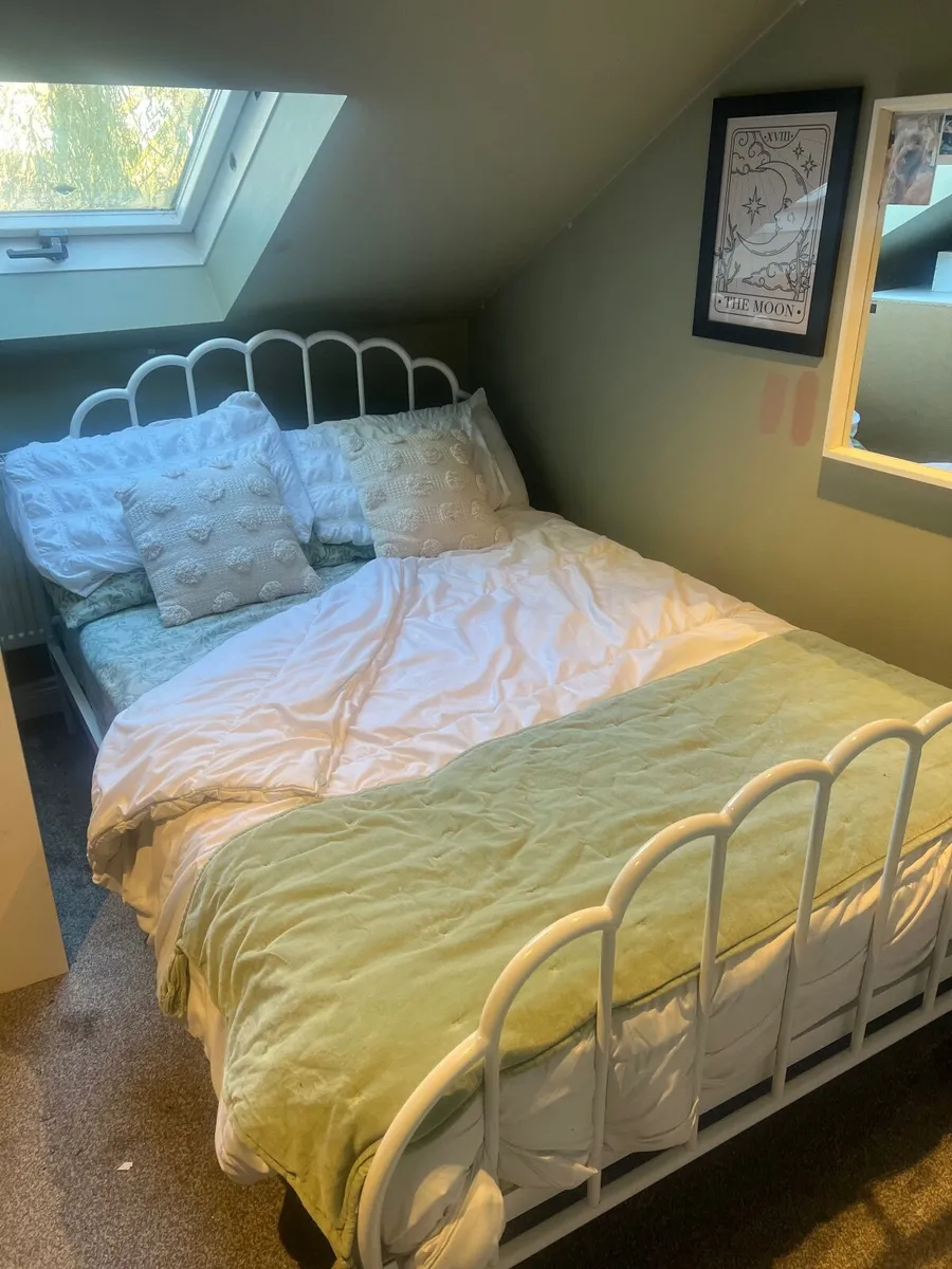 Double bed with mattress - Image 2