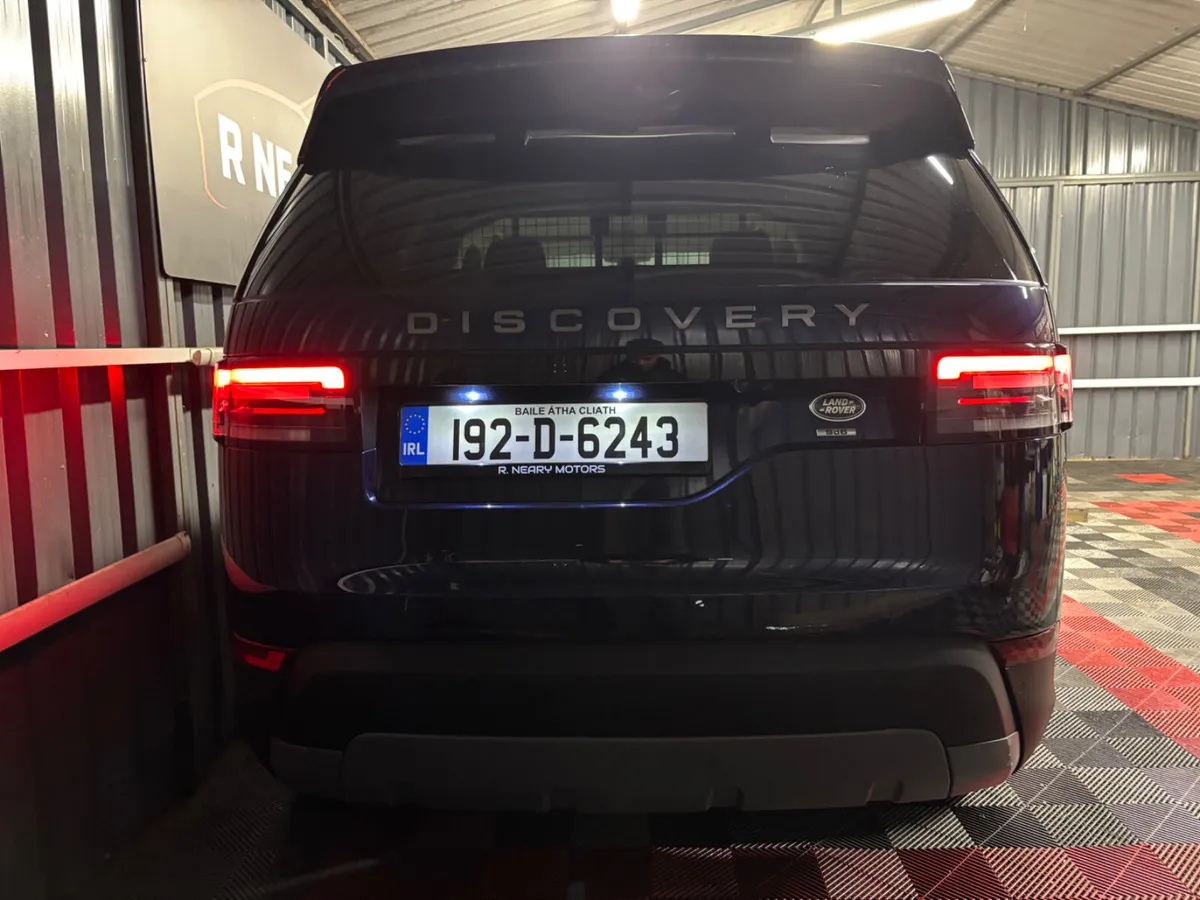 2019 192 Landrover Discovery 2 Seat Vat INC - Image 2