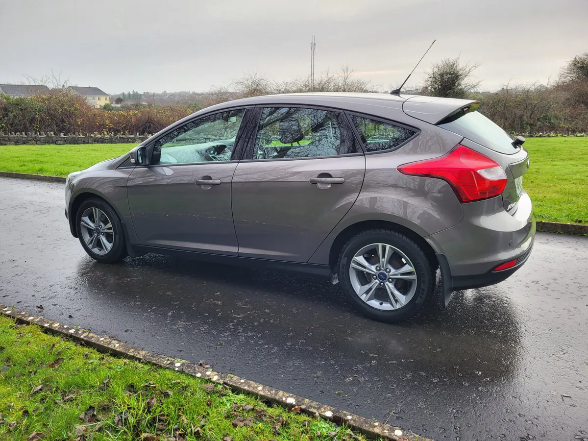 Ford Focus  1.6DIESEL  LOW KMS - Image 2
