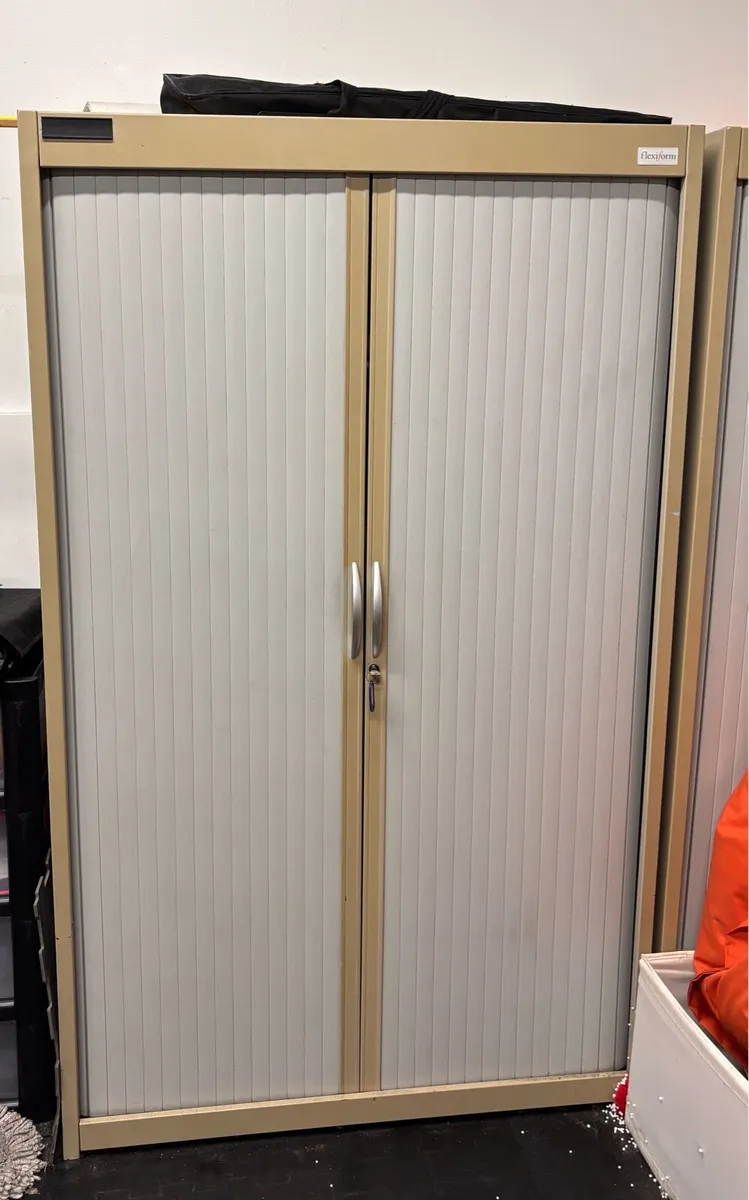 Flexiform steel office cabinets - Image 1