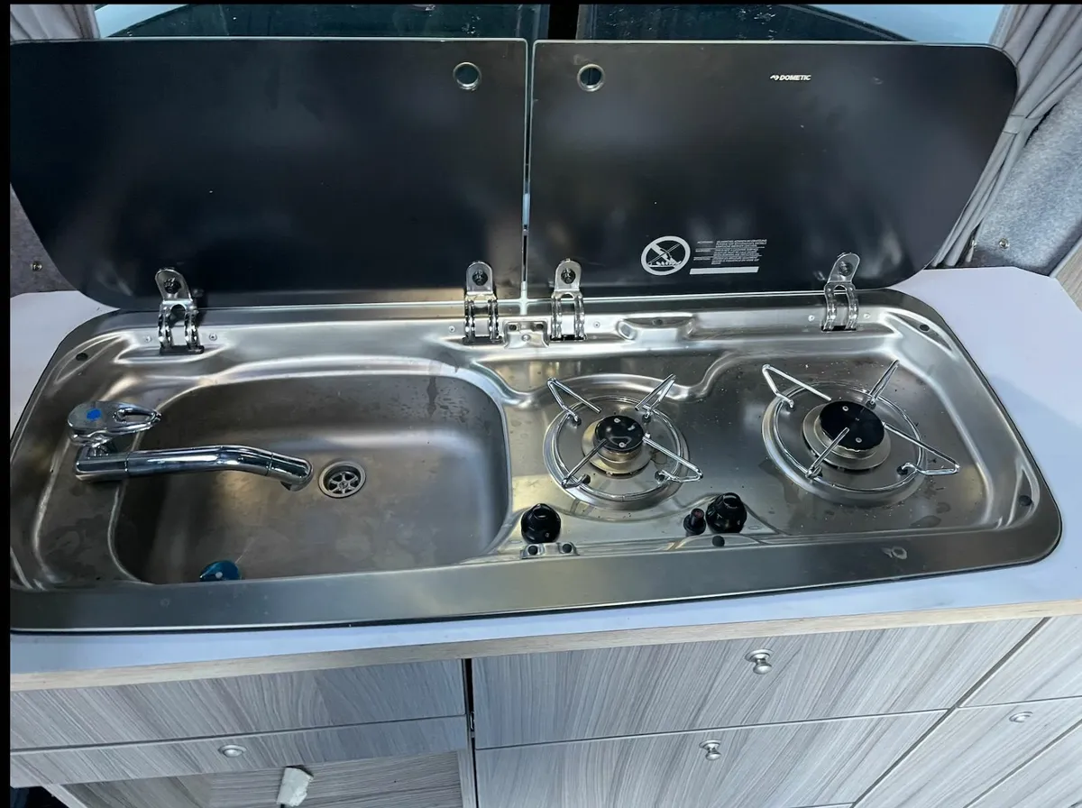 VW T5 Campervan - Image 3