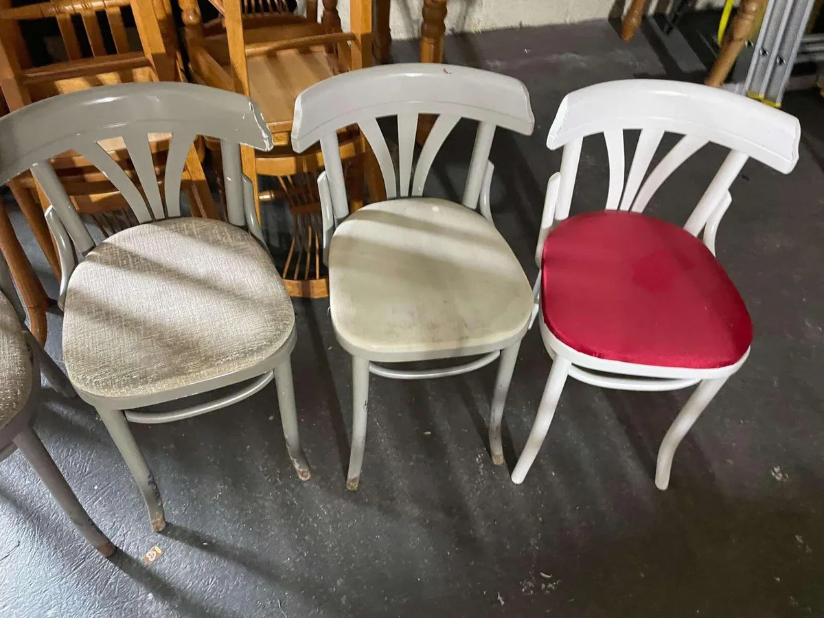 4 kitchen chairs / bar chairs - Image 2