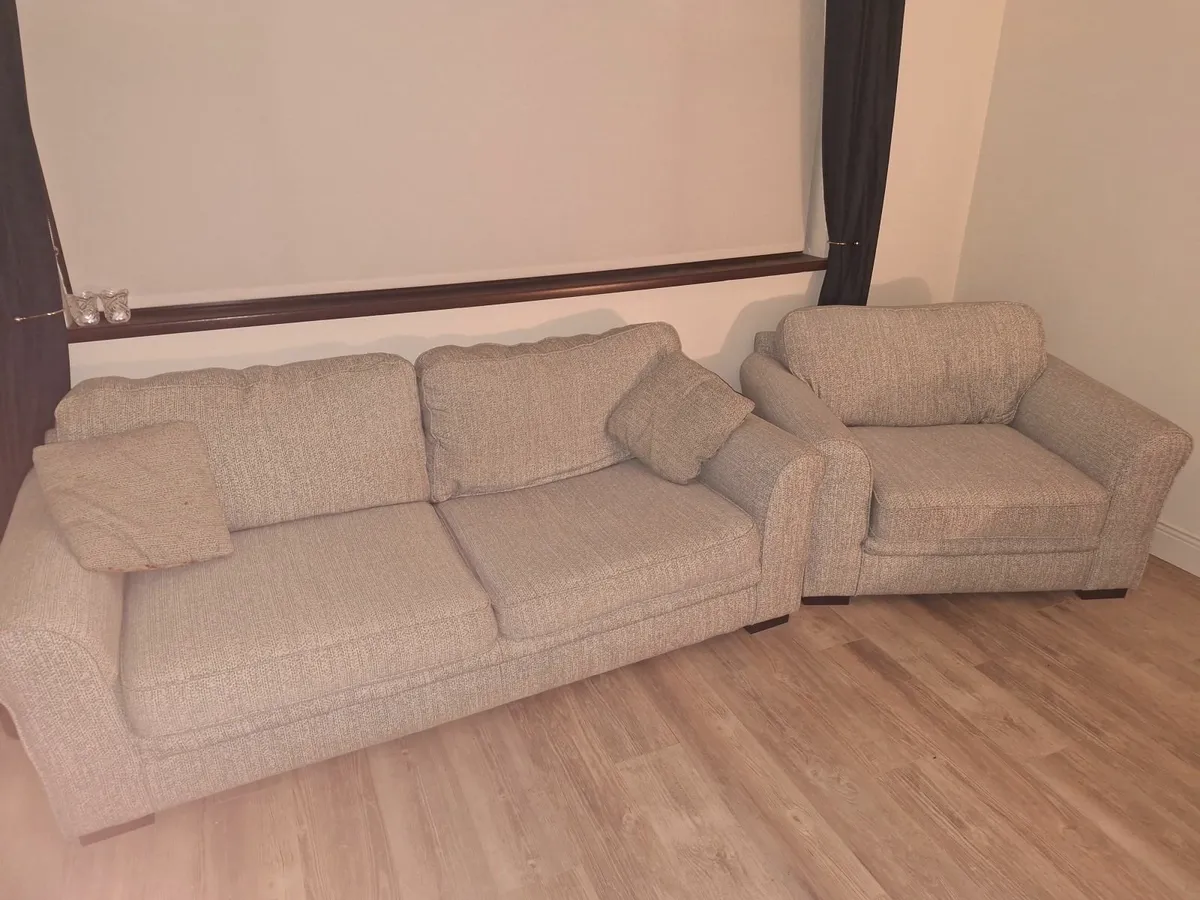 Two seater and cuddler chair - Image 1