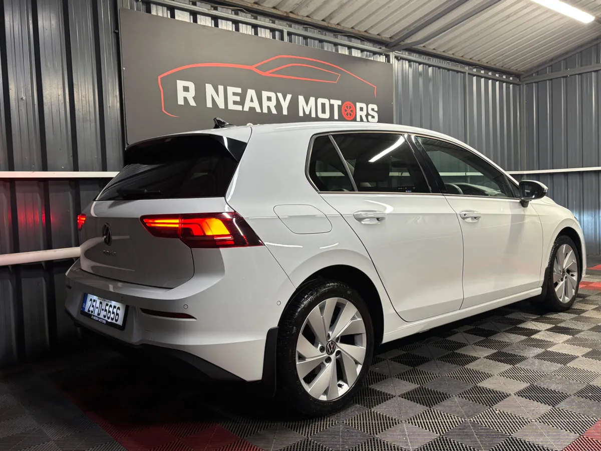 2025 Volkswagen Golf  GOLF EDITION 75 2.0  116bhp - Image 3