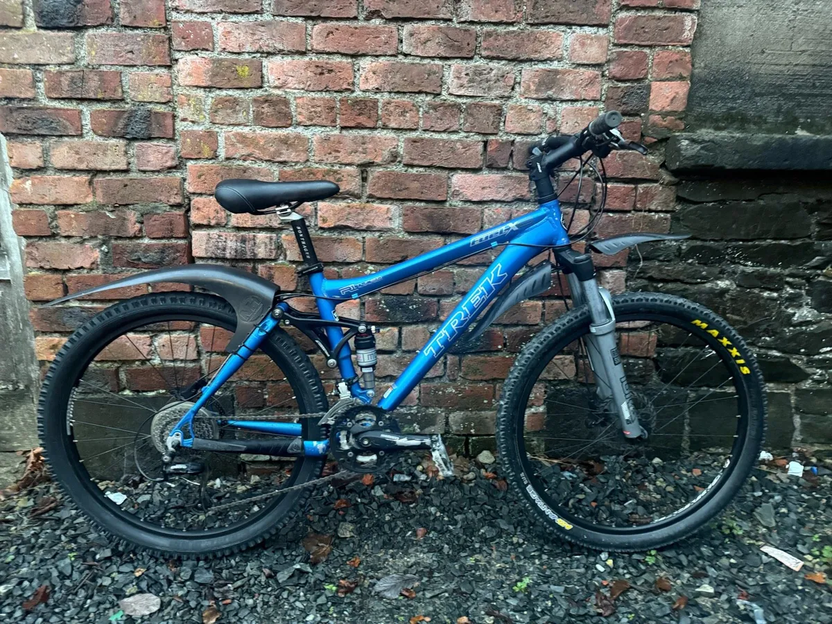 Full suspension Trek Mountain Bike - Image 1