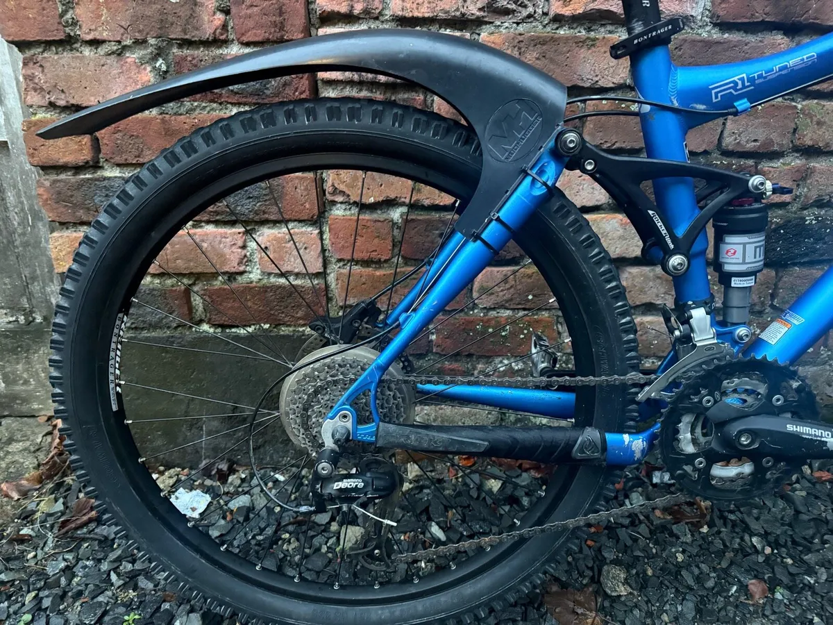 Full suspension Trek Mountain Bike - Image 2