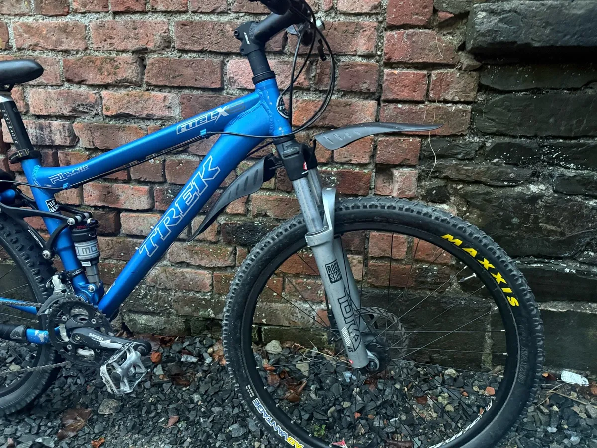 Full suspension Trek Mountain Bike - Image 4