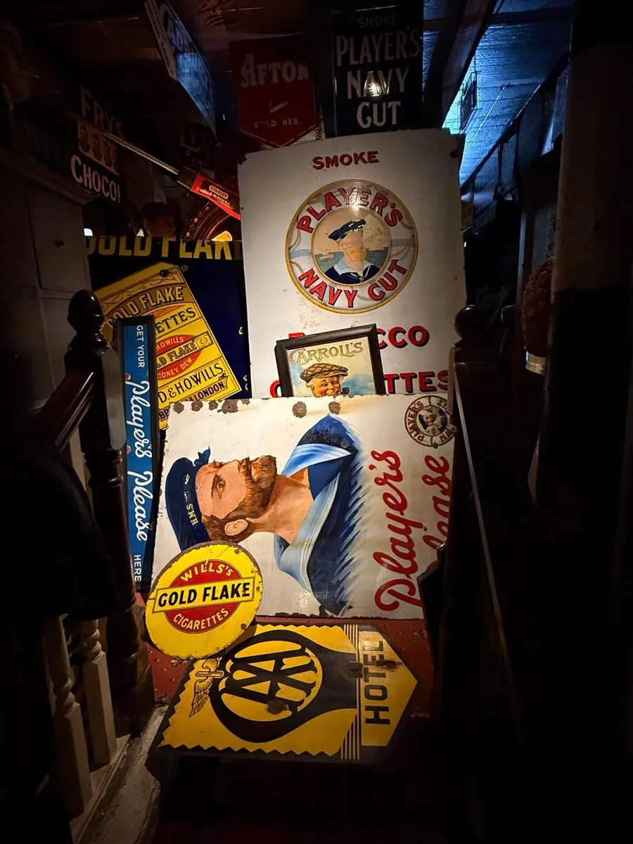 Irish pub memorabilia 🎄🎄🎄🎄🎄 - Image 1