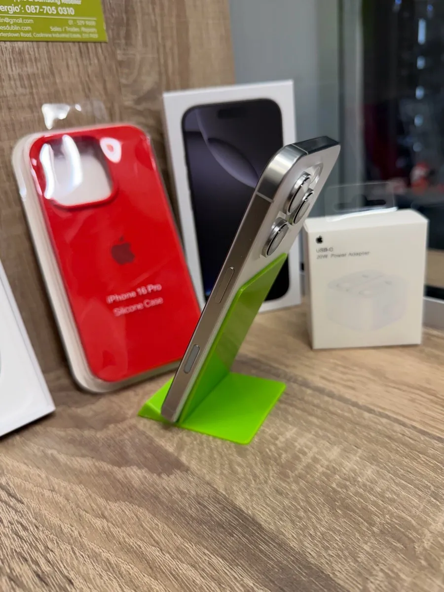 iPhone 16 Pro 512Gb Xmas Bundle! Shop D15 - Image 3